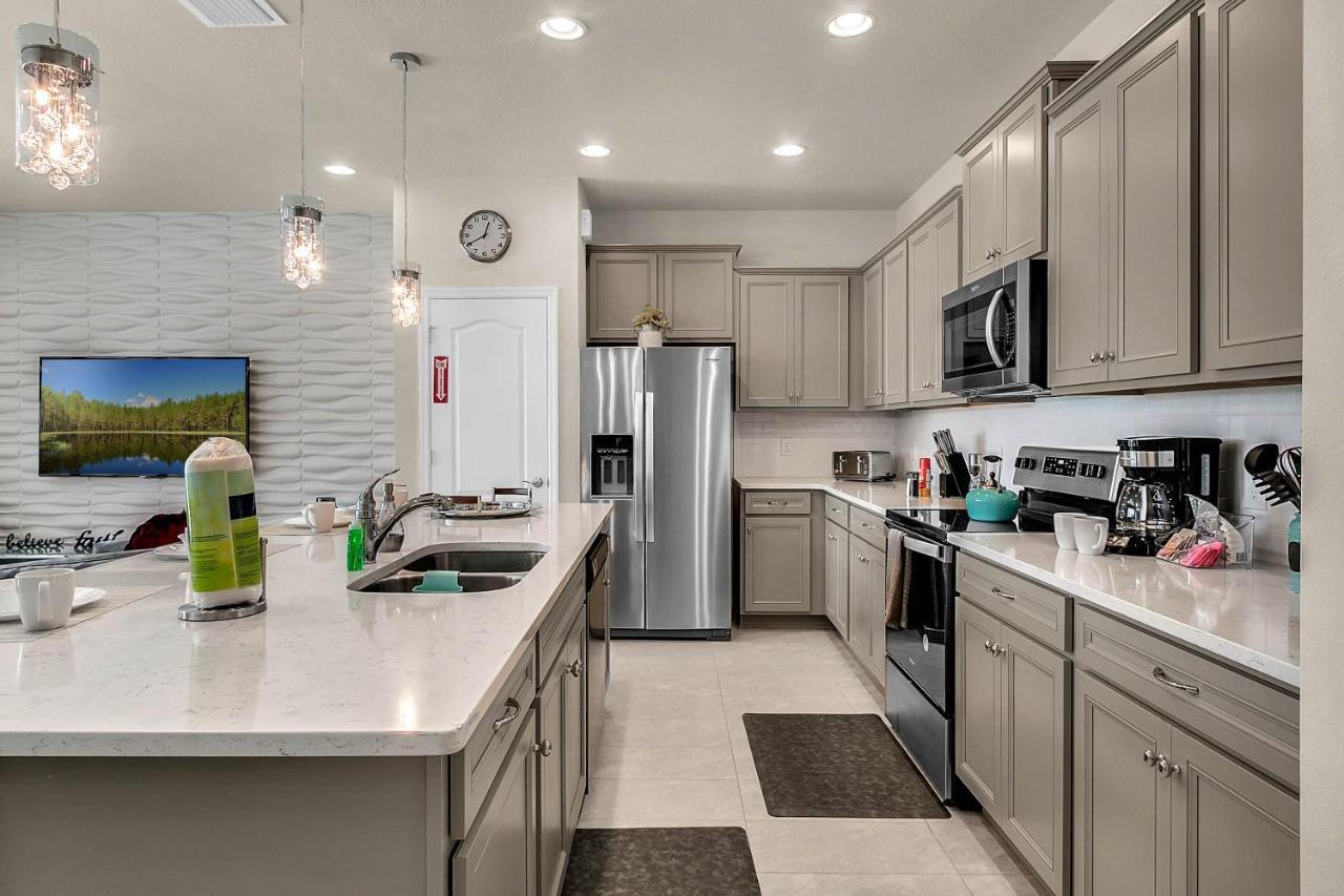 5 Bedrooms - 4,5 Bathrooms - Windsor At Westside 8928 Sa Orlando Exterior photo